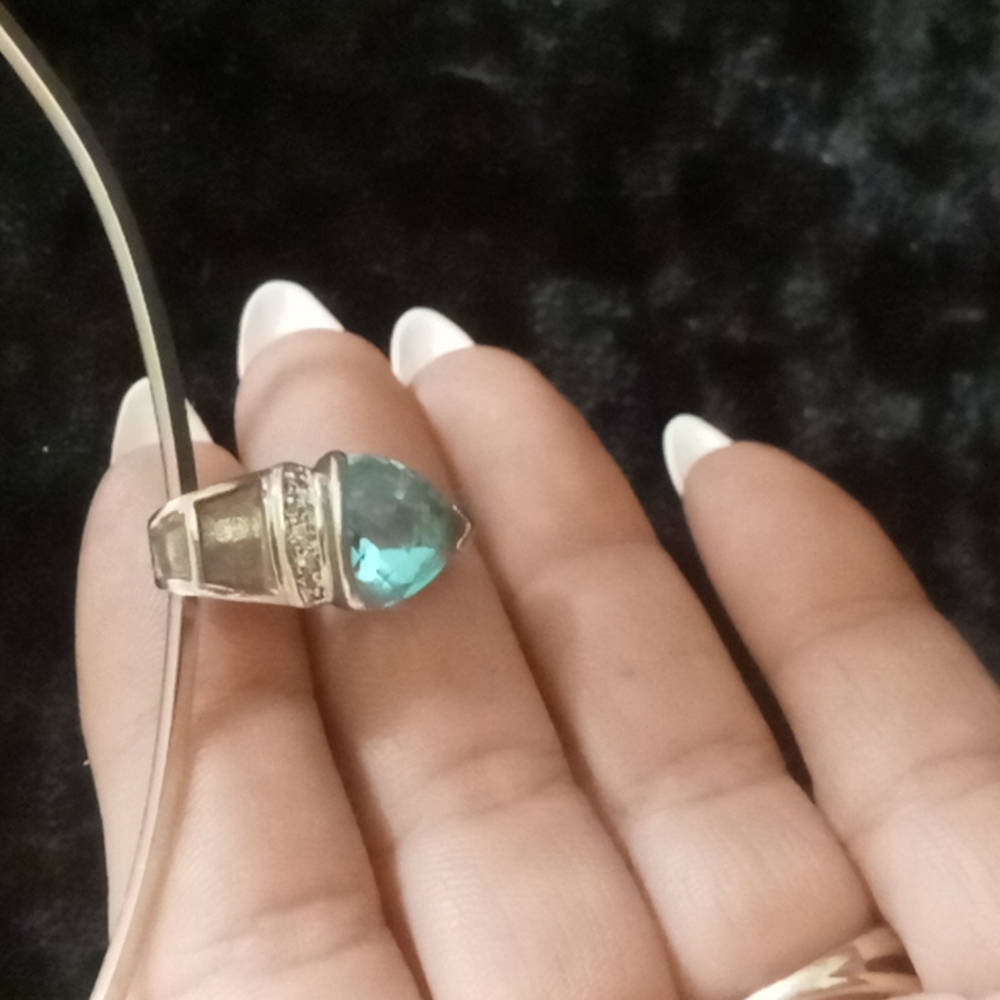 Uma sterling silver choker with a large genuine topaz pendant in 925. marked